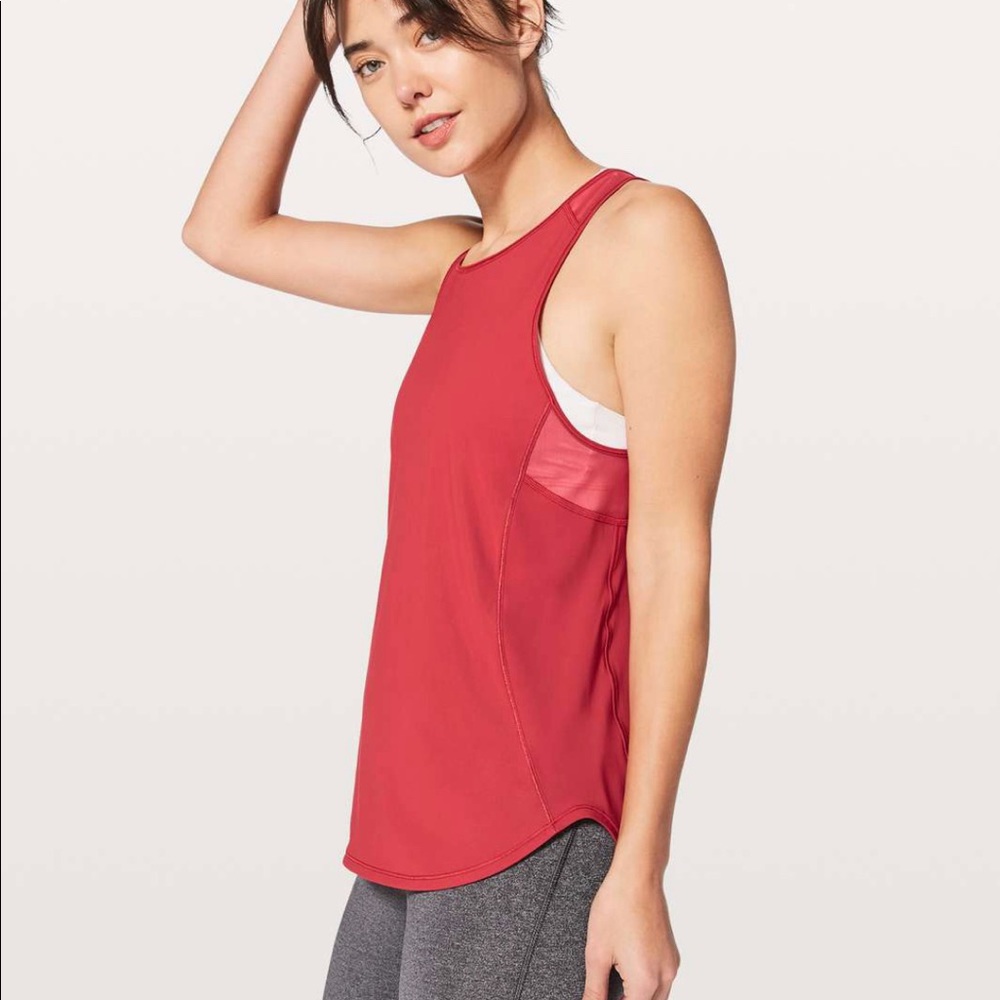 LULULEMON sculpt tank II. Red. Size 6.